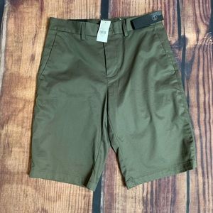 Banana Republic size 28 Emerson Short Army green